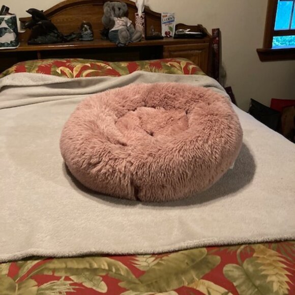 Best Friends by Sheri calming bed - Picture 9 of 9